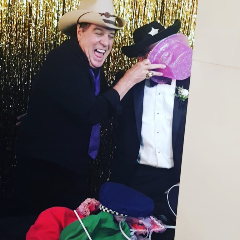 29511960 1895902833815414 3581403942447385697 n 768x768