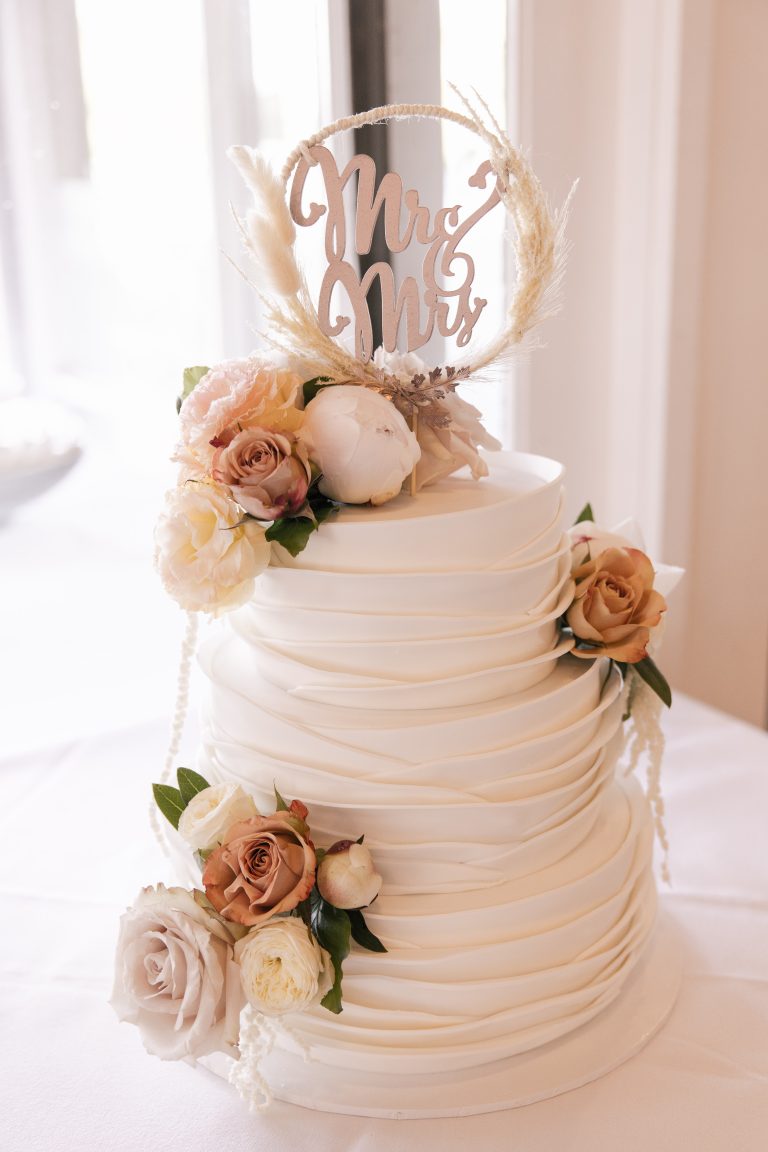 Elegant wavy fondant Elegant wavy fondant