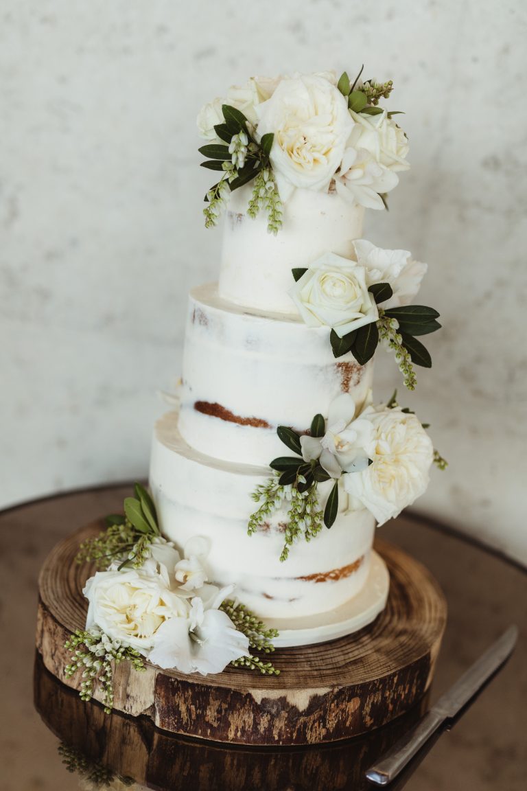 Professional wedding cake T one images 768x1152